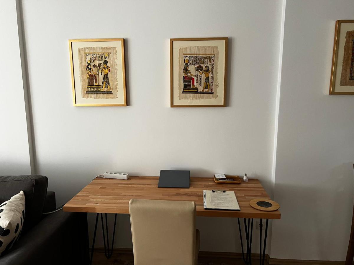 Elegant Apartment In City Centre Priština Exteriér fotografie
