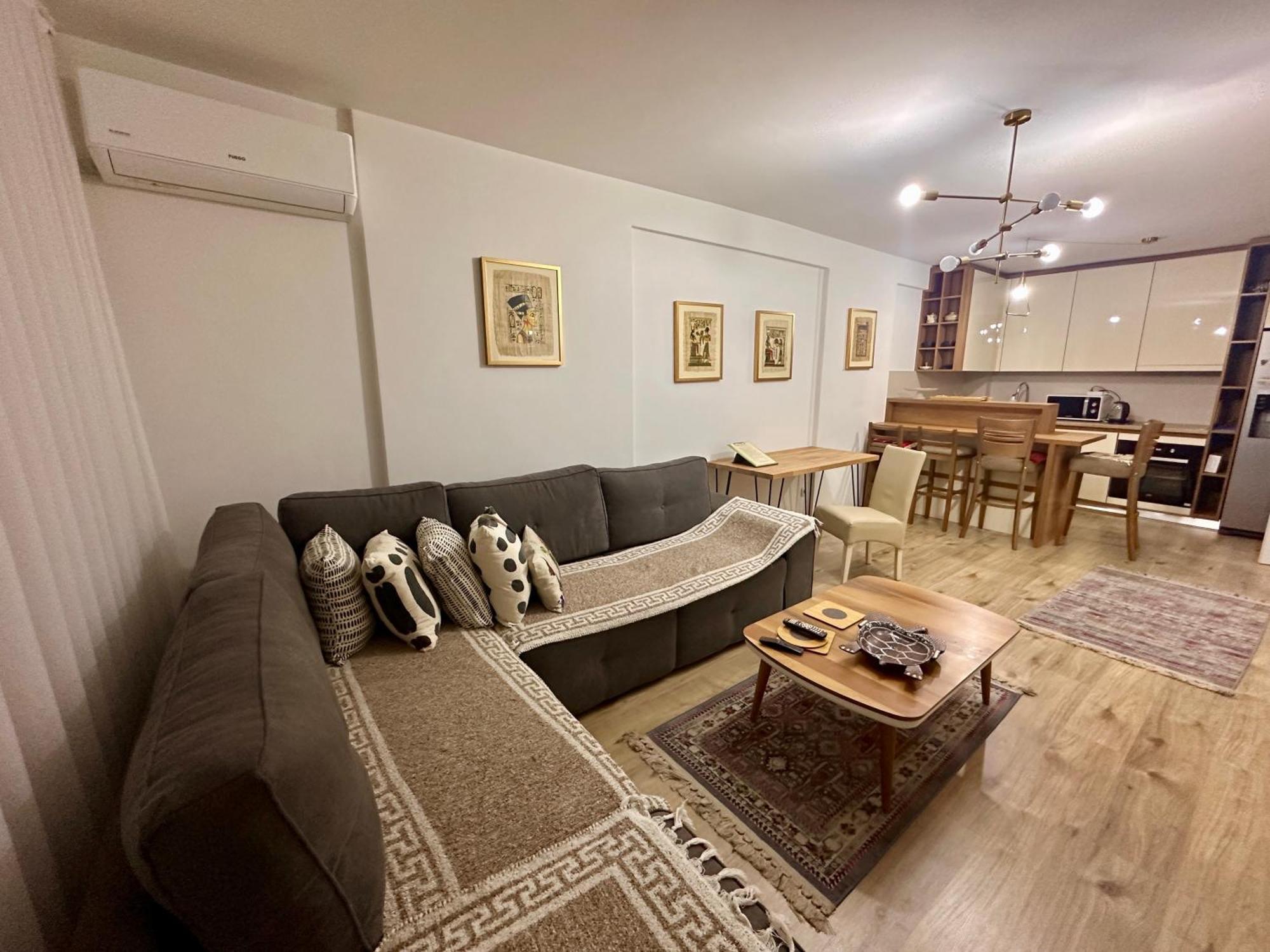 Elegant Apartment In City Centre Priština Exteriér fotografie